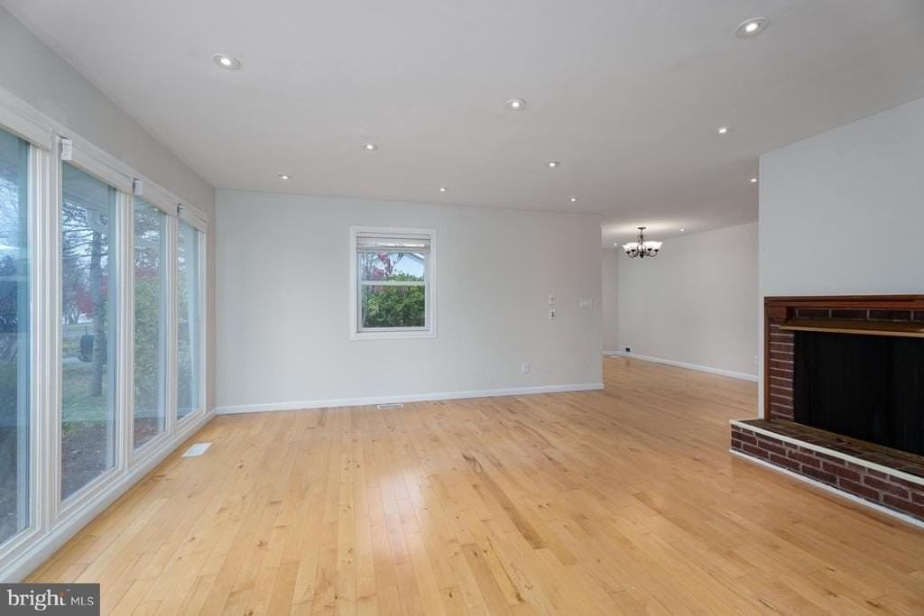 384 Walnut Ln - Photo 5 of 35