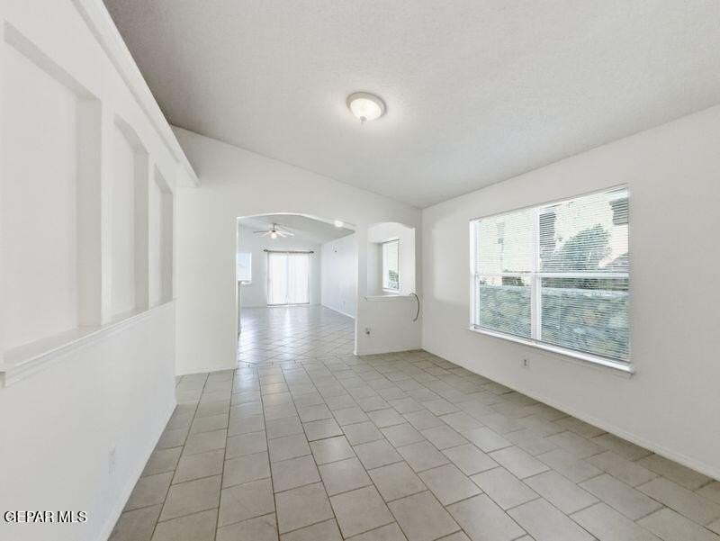 11621 Gypsum Hills Cir - Photo 5 of 34