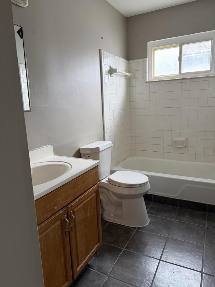 2399 Emmons Ave - Photo 5 of 10