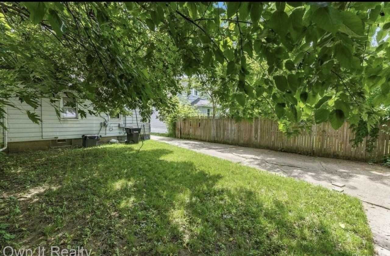 7291 Faust Ave - Photo 2 of 10