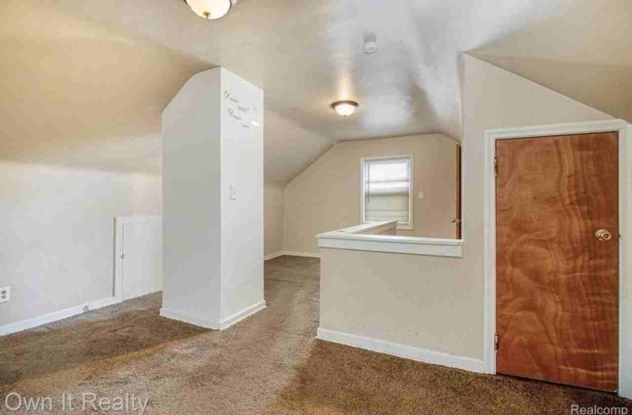 7291 Faust Ave - Photo 7 of 10
