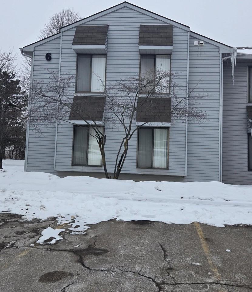 3814 Sparrow Wood Dr - Photo 2 of 10