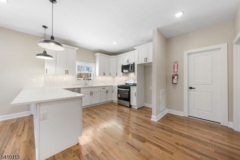 951 W 7th St - Photo 3 of 27