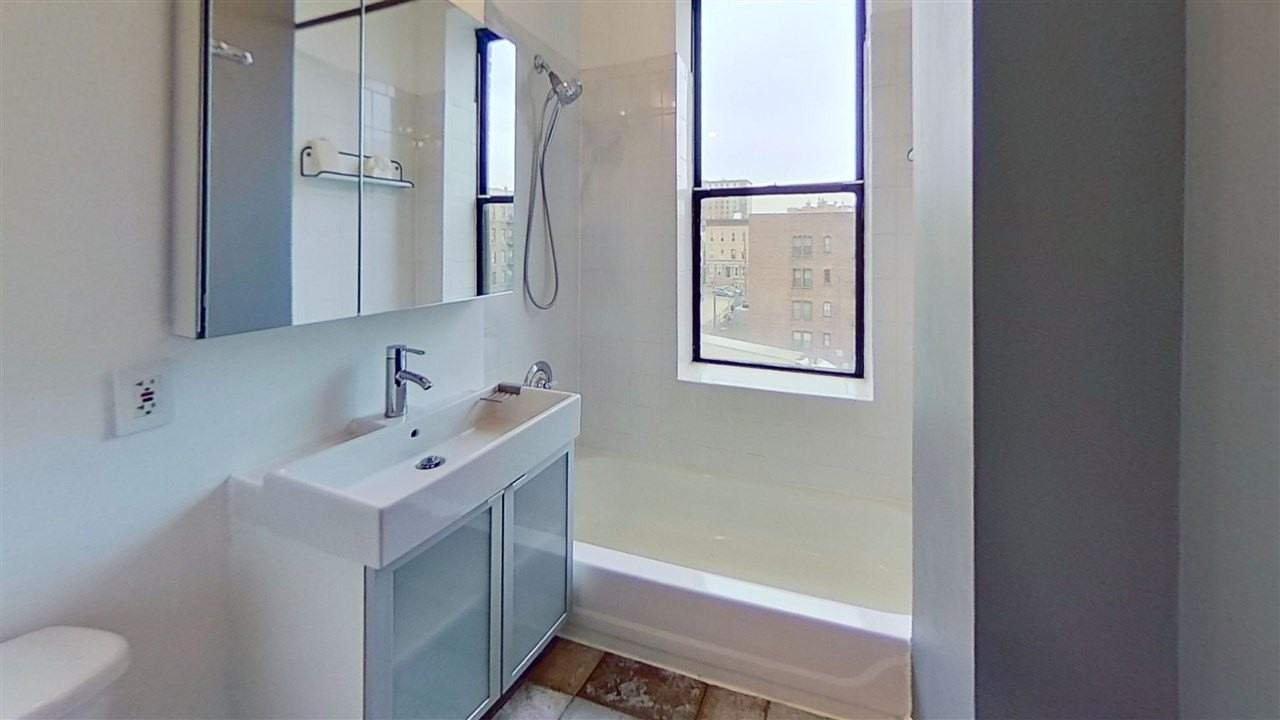 3315 Pleasant Ave #415 - Photo 5 of 9