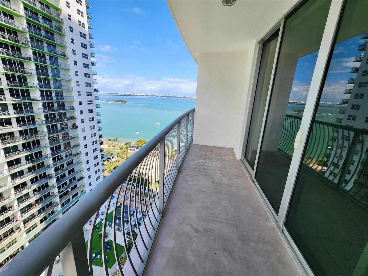 1750 N Bayshore Dr #2407 - Photo 2 of 11