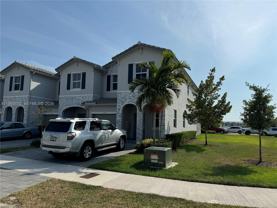 1110 Se 27th Ter #1110 - Photo 1 of 1