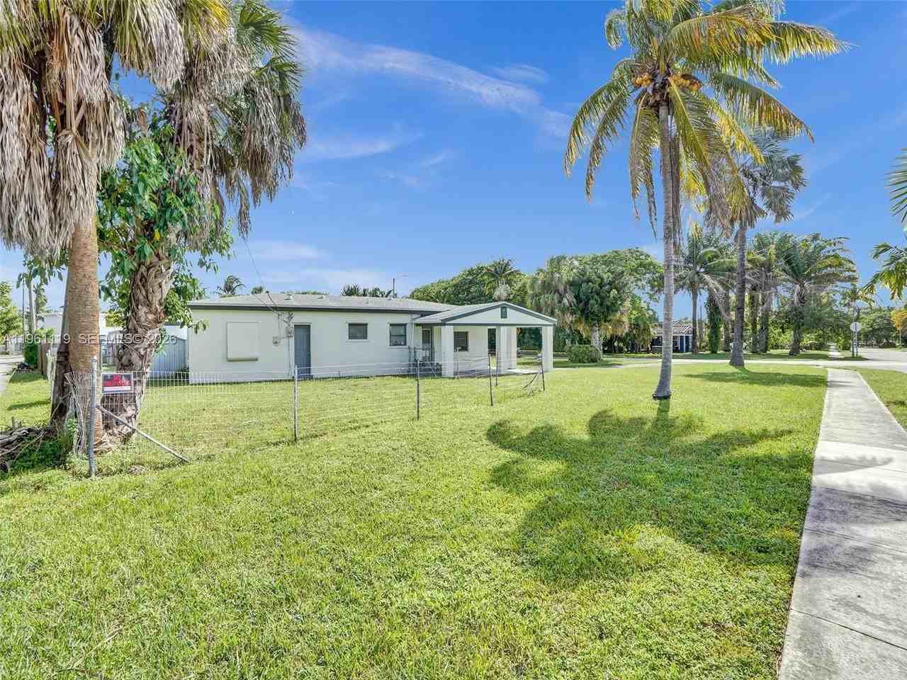 17791 Ne 13th Ave - Photo 7 of 45