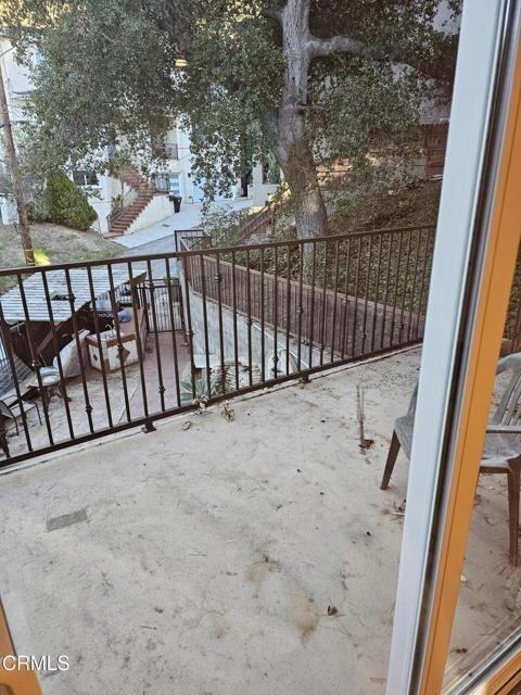 9682 Hillhaven Ave - Photo 3 of 8