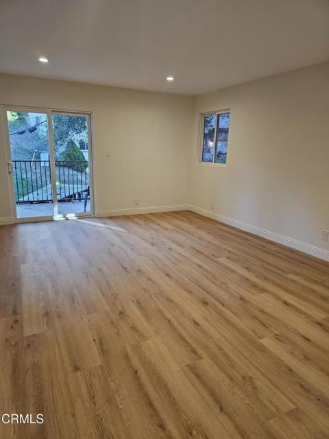 9682 Hillhaven Ave - Photo 4 of 8