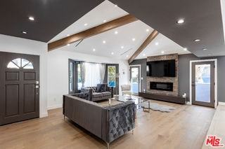 18721 Hatteras St #10 - Photo 3 of 8