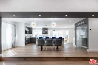 18721 Hatteras St #10 - Photo 5 of 8