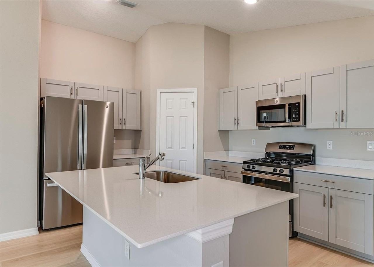 4067 Gardenia Ave - Photo 2 of 11