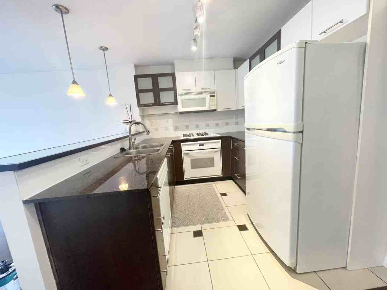 1608-7831 Westminster Highway - Photo 5 of 11