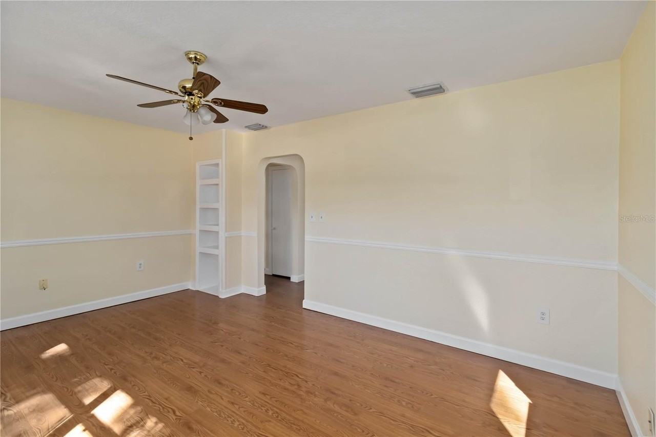 14863 Sunset Dr - Photo 6 of 30