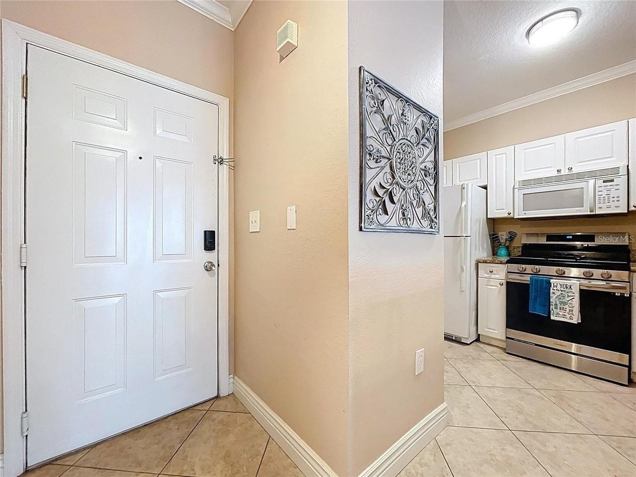 2731 Via Capri #934 - Photo 6 of 29