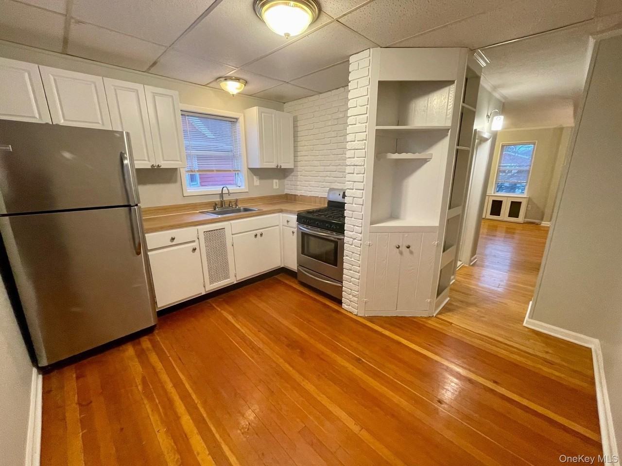 315 Vincent Ave Apt 2 #2 - Photo 6 of 14