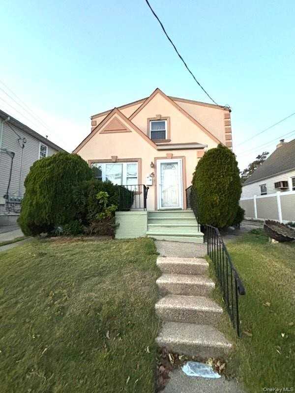 23823 148th Dr 1st Fl #1stFL - Photo 2 of 16