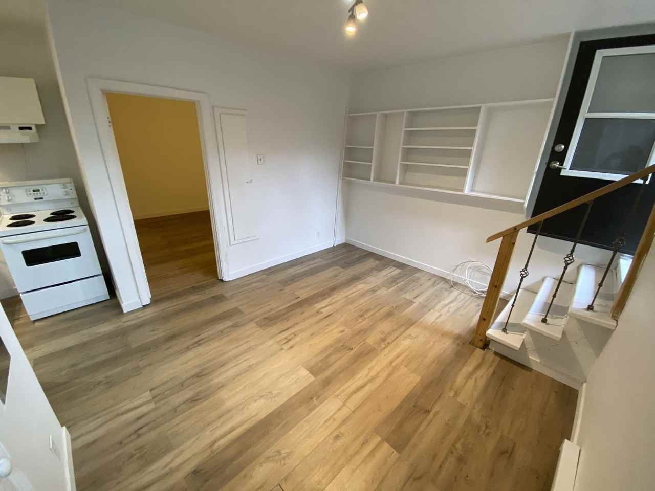 5936 Avenue McLynn - Photo 4 of 21