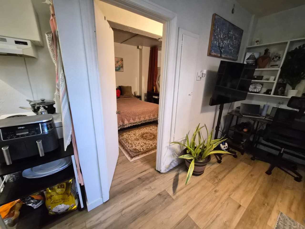 5936 Avenue McLynn - Photo 7 of 21