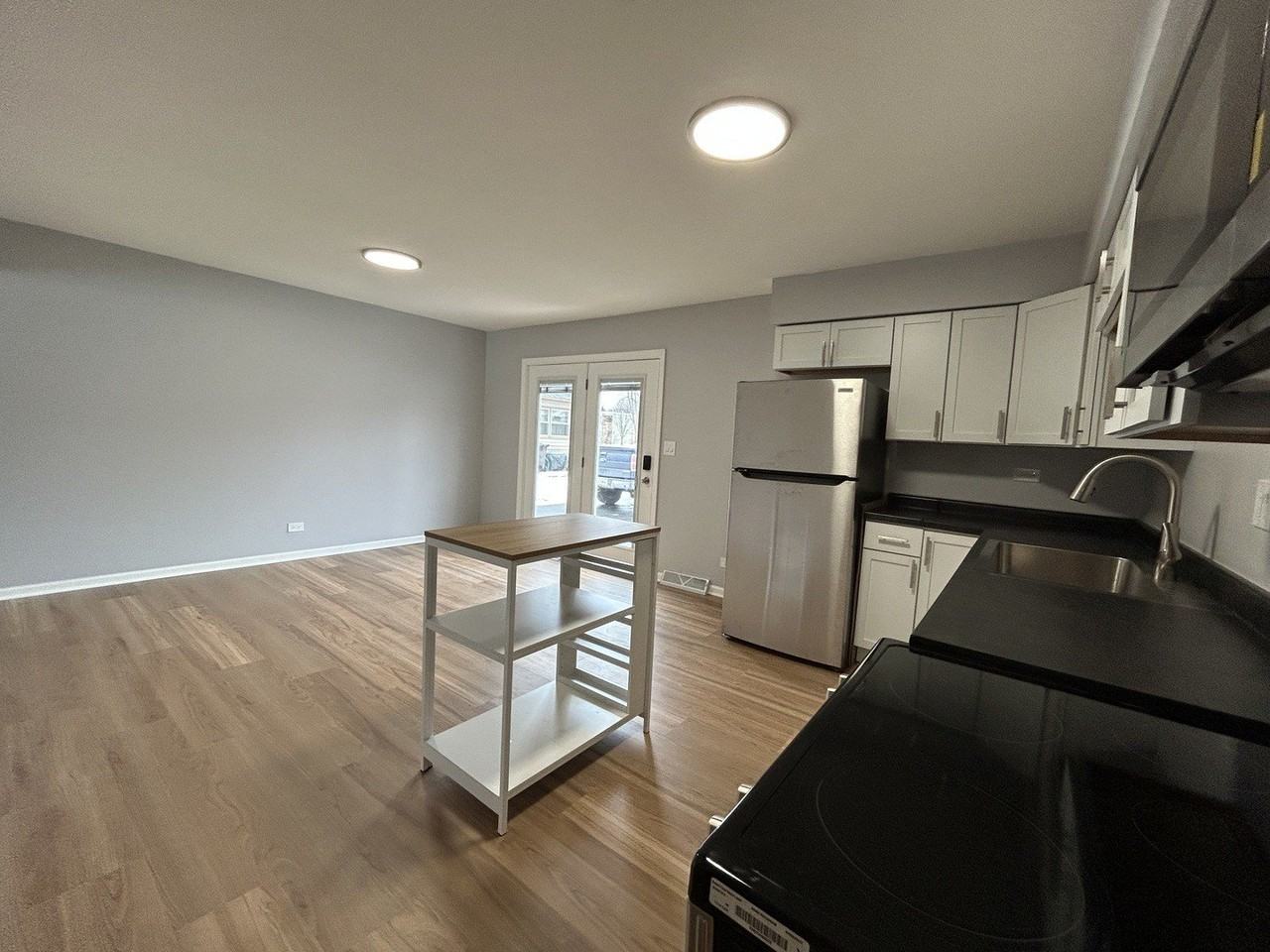 350 1st Ct Unit 1 #1 - Photo 3 of 15