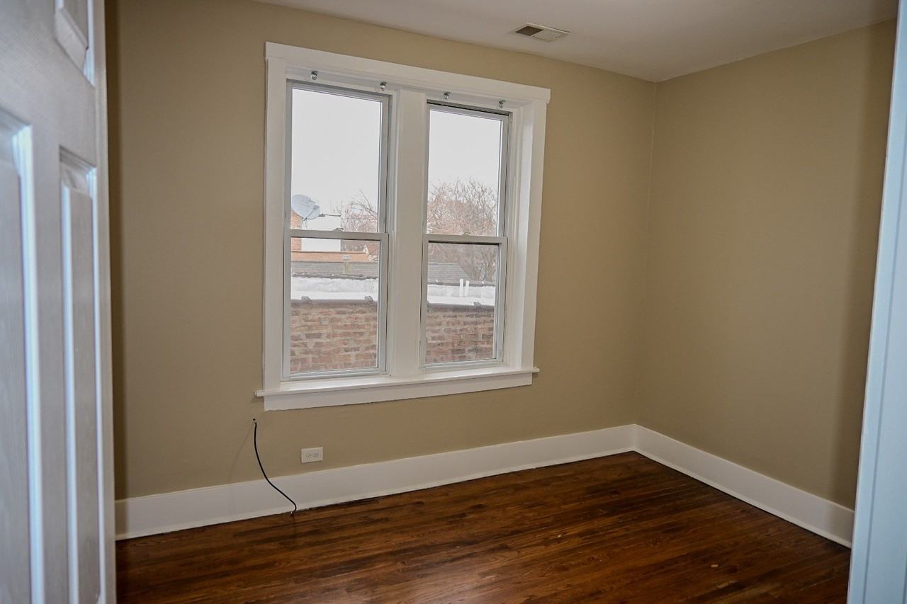 1431 S Tripp Ave Unit 3 #3 - Photo 6 of 17