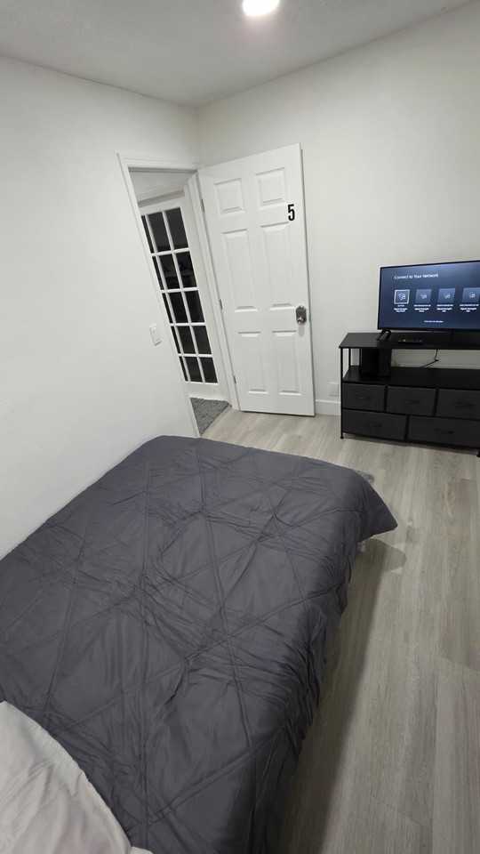 Sutton Dr - Photo 2 of 12