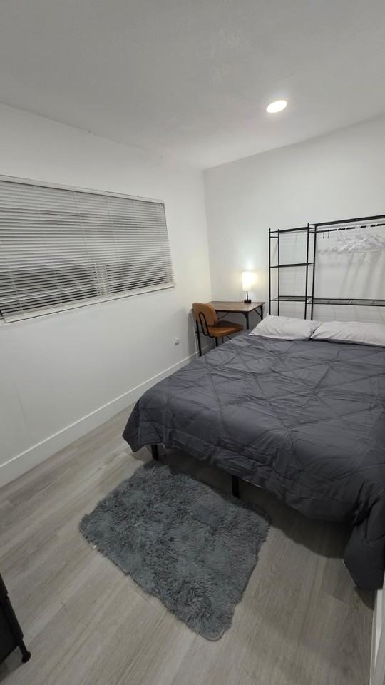 Sutton Dr - Photo 4 of 12