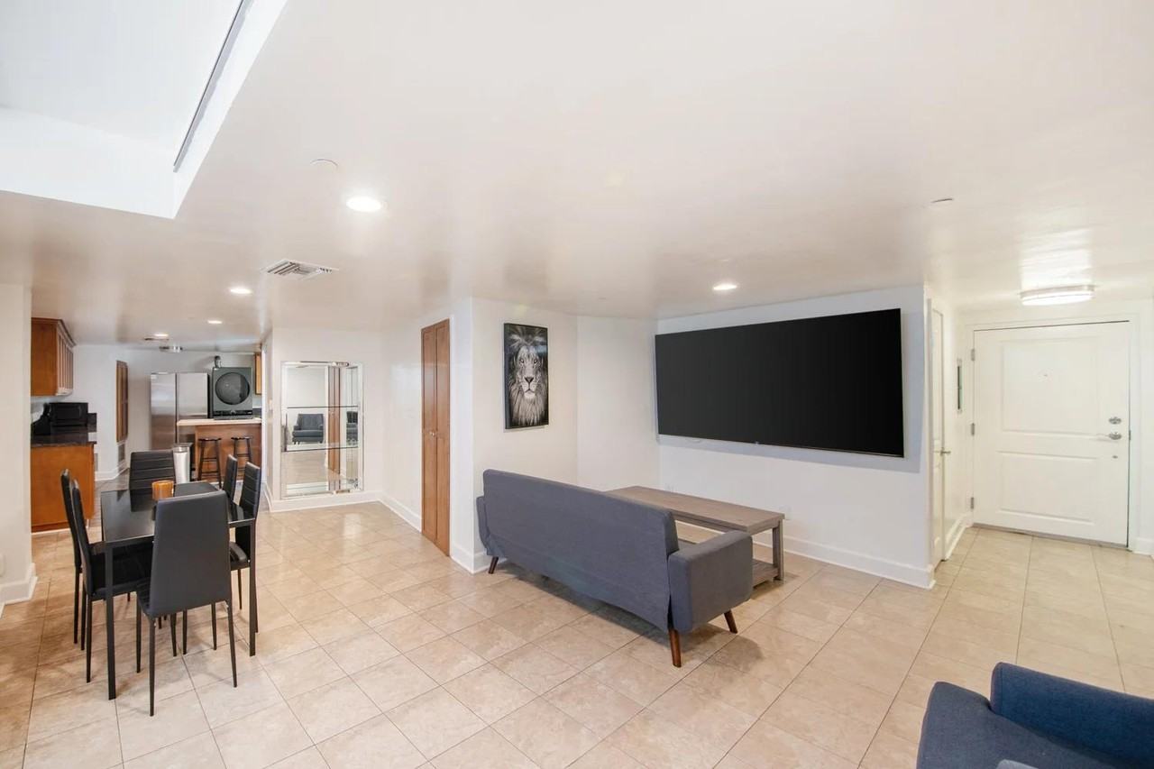 Roebling Ave - Photo 5 of 38