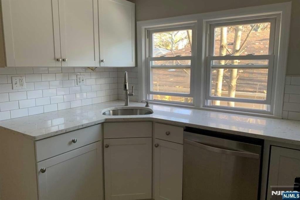 165 Chestnut St - Photo 7 of 8