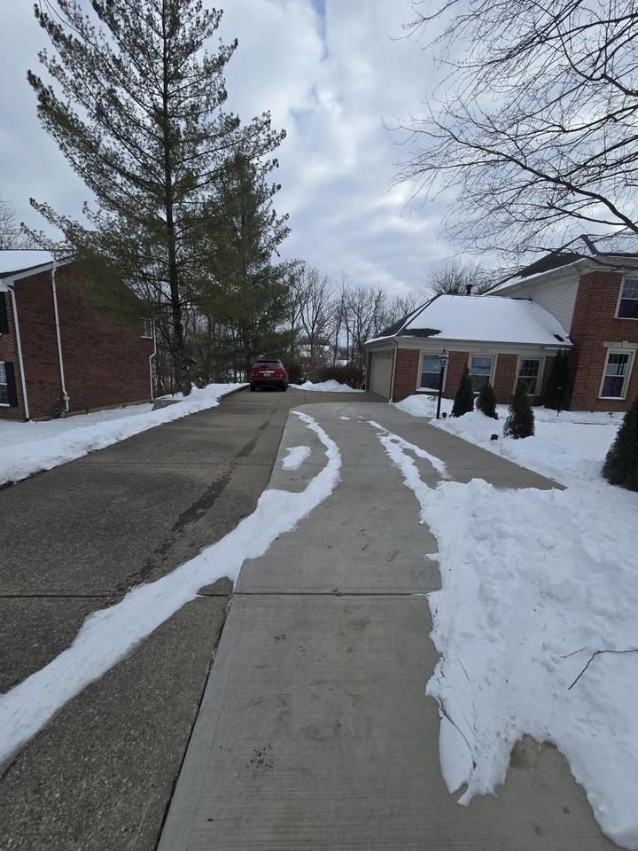 1021 Whirlaway Dr - Photo 3 of 41