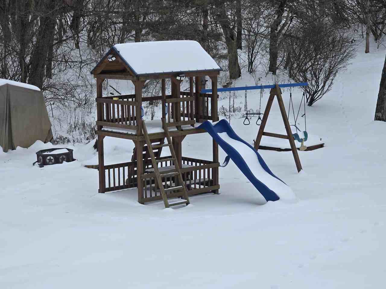 1021 Whirlaway Dr - Photo 5 of 41