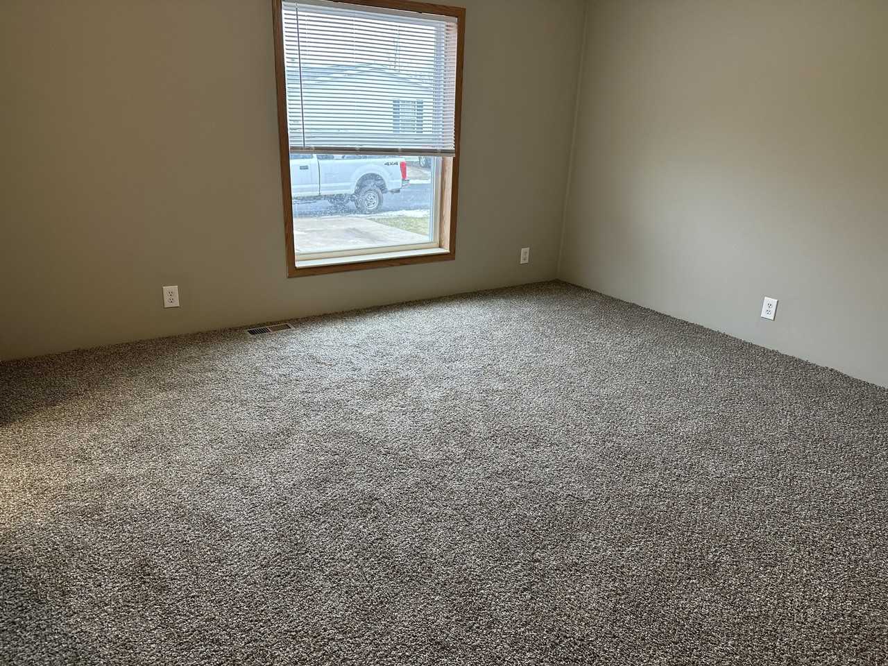 416 Willow Oak Lane #416 - Photo 5 of 9