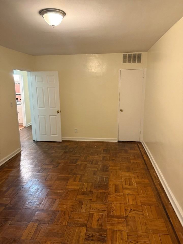 E 227th St #1 - Photo 4 of 10