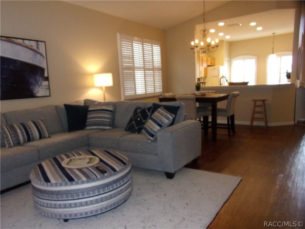 877 W Silver Meadow Loop - Photo 5 of 36