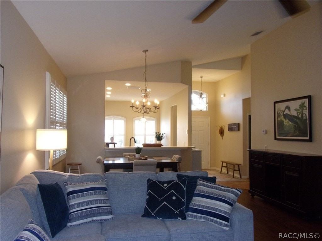 877 W Silver Meadow Loop - Photo 7 of 36