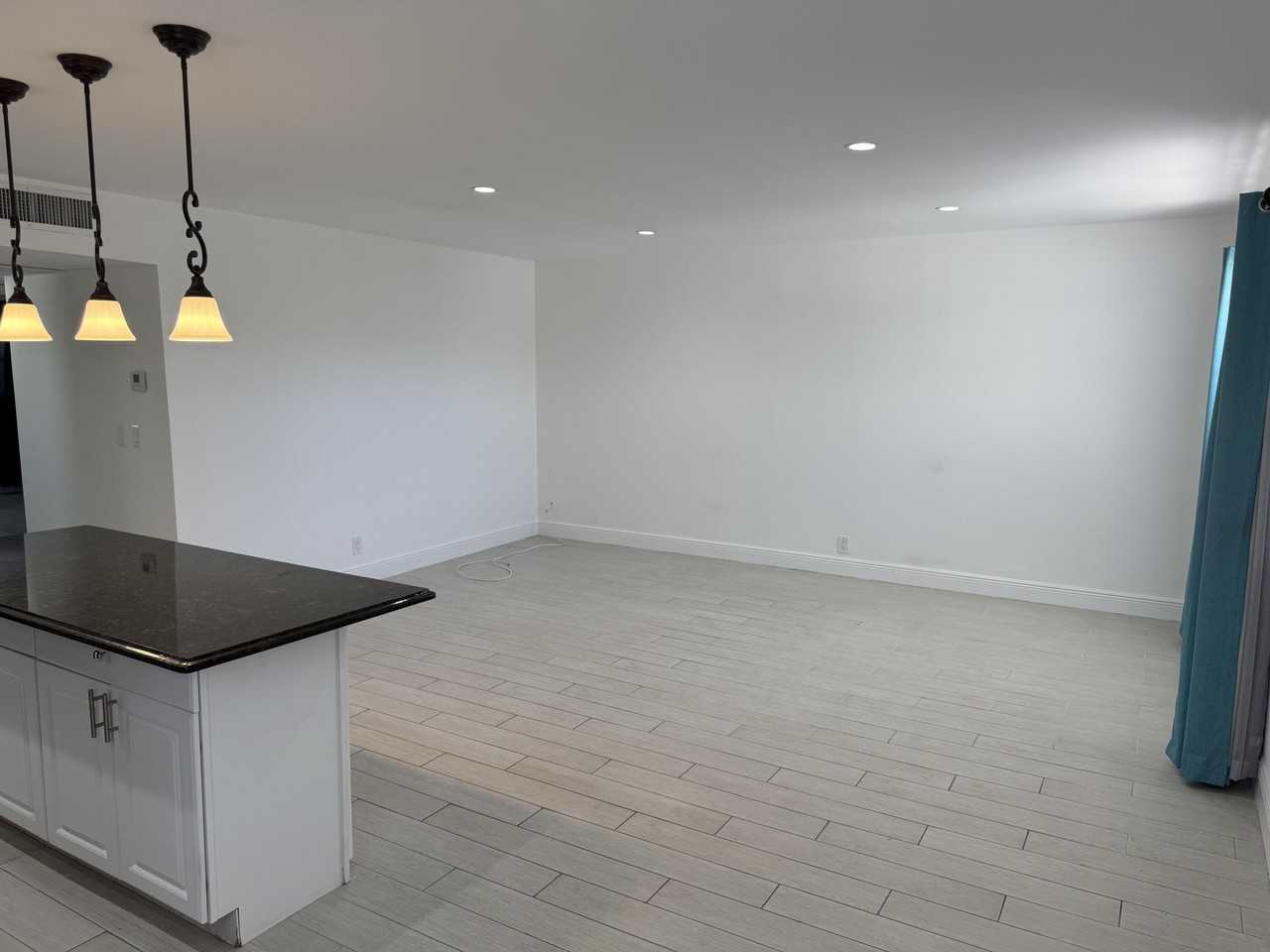 669 Monaco N - Photo 4 of 13