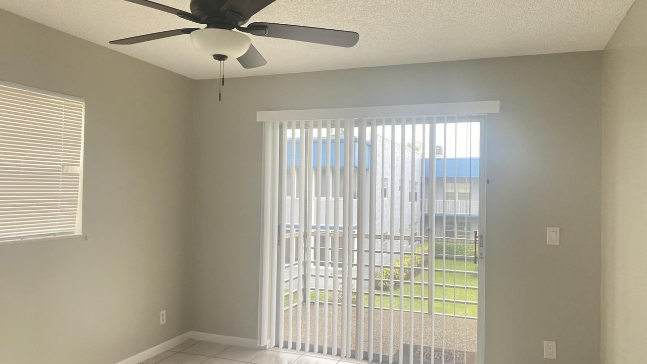 177 Flanders D #177 - Photo 7 of 29