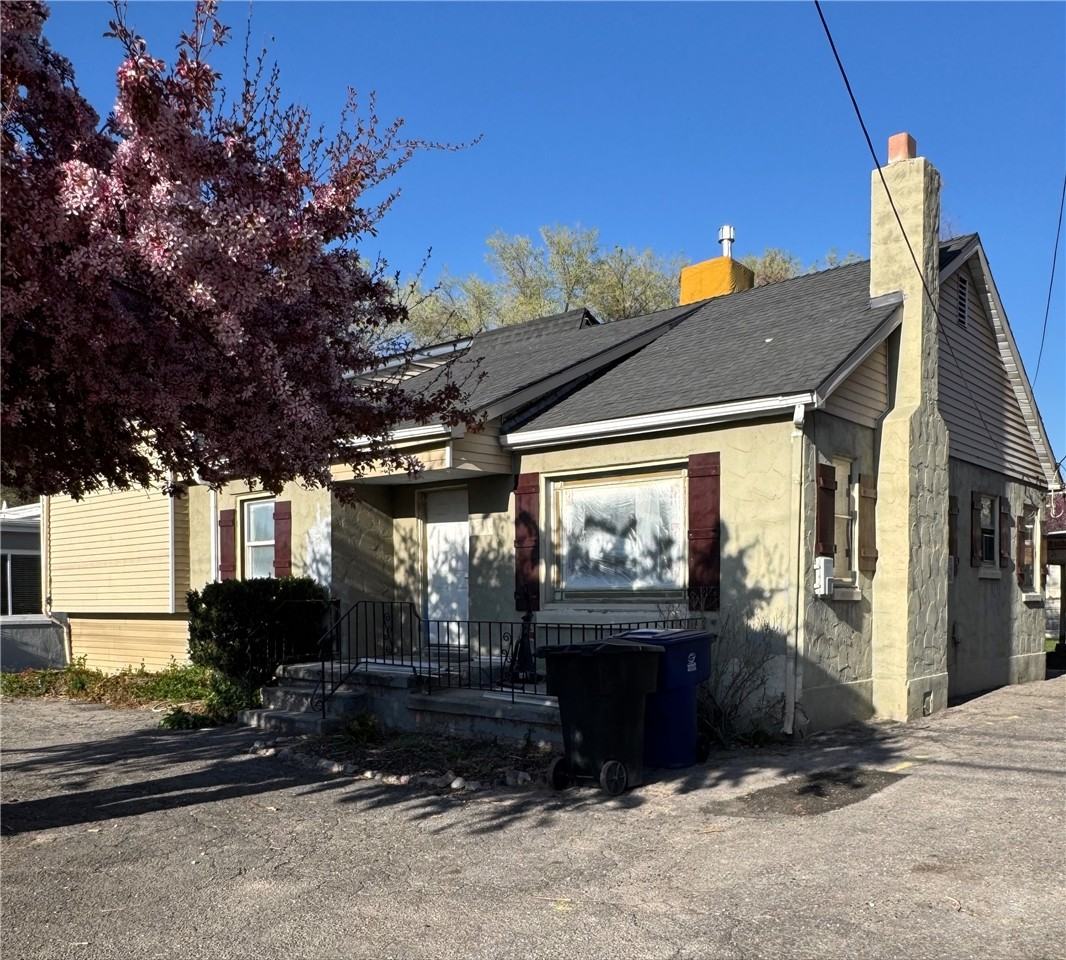 3479 S St - Photo 2 of 16