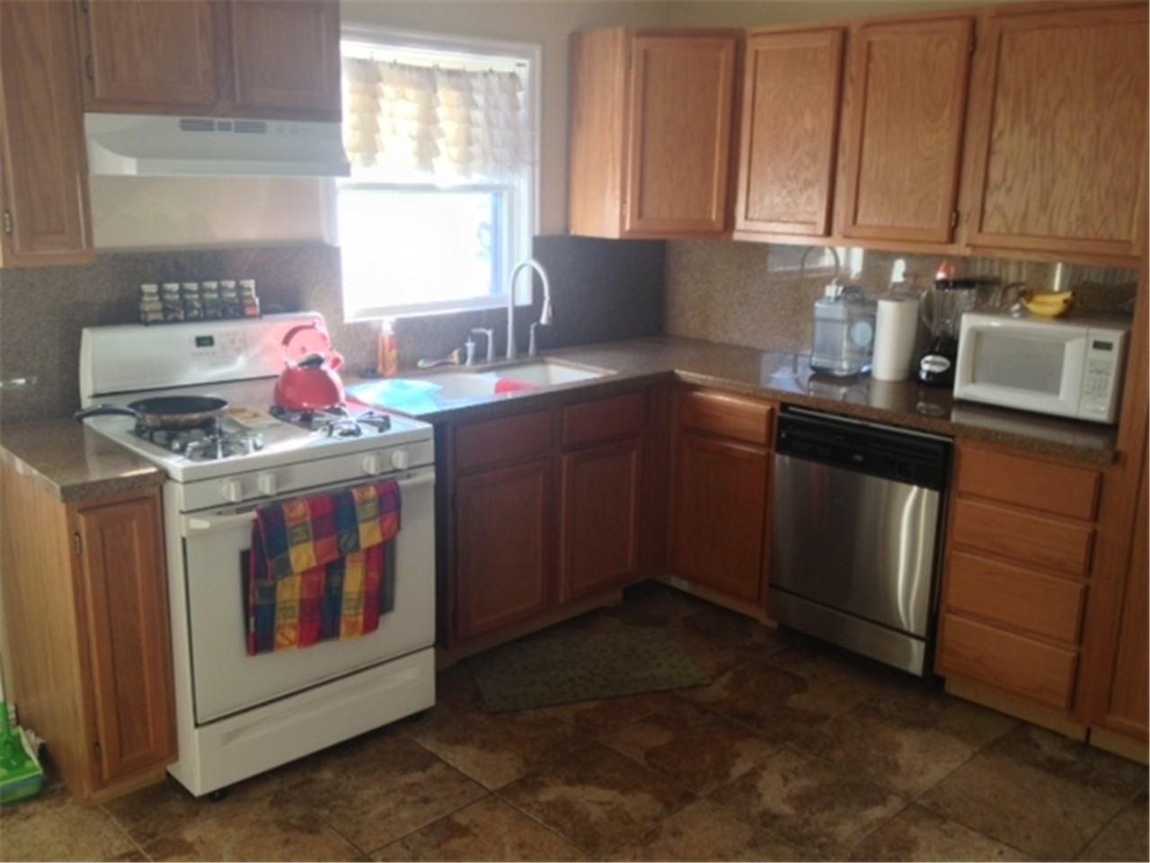 3479 S St - Photo 5 of 16