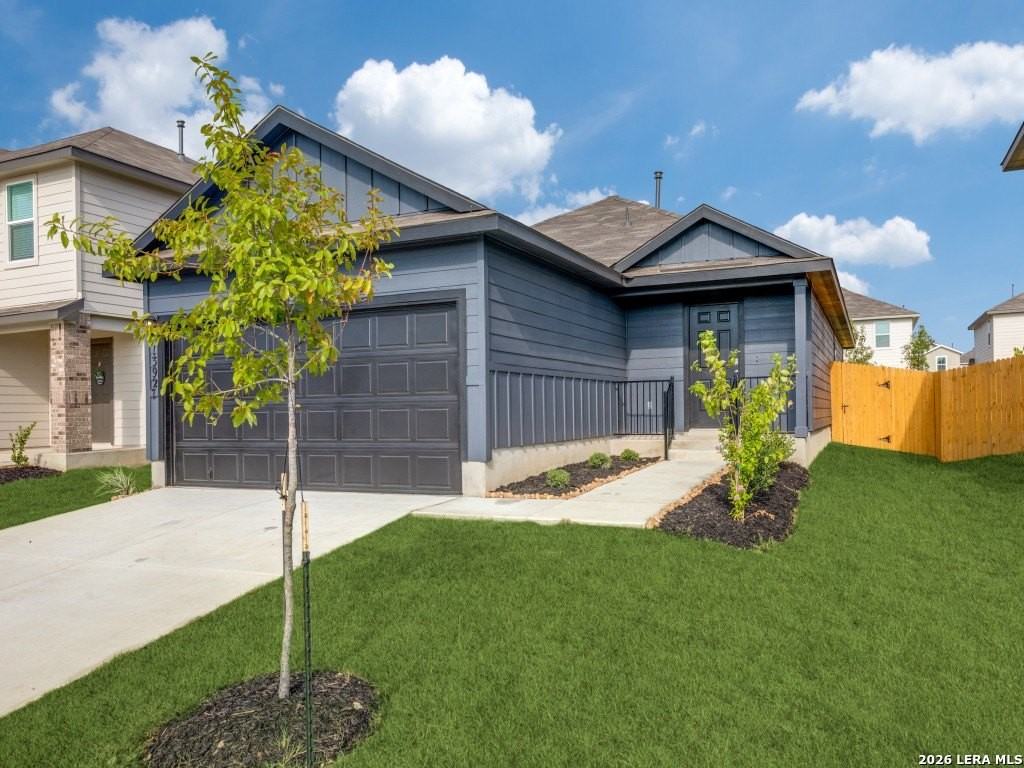 13927 San Saba Fls - Photo 2 of 18