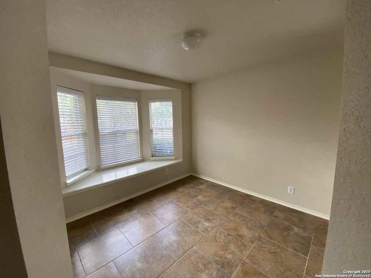 2130 Bedford Stage - Photo 4 of 20