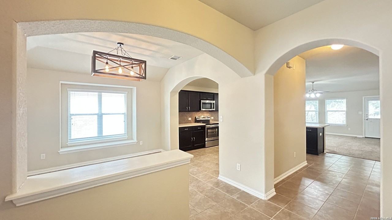 346 Posey Pass - Photo 2 of 30