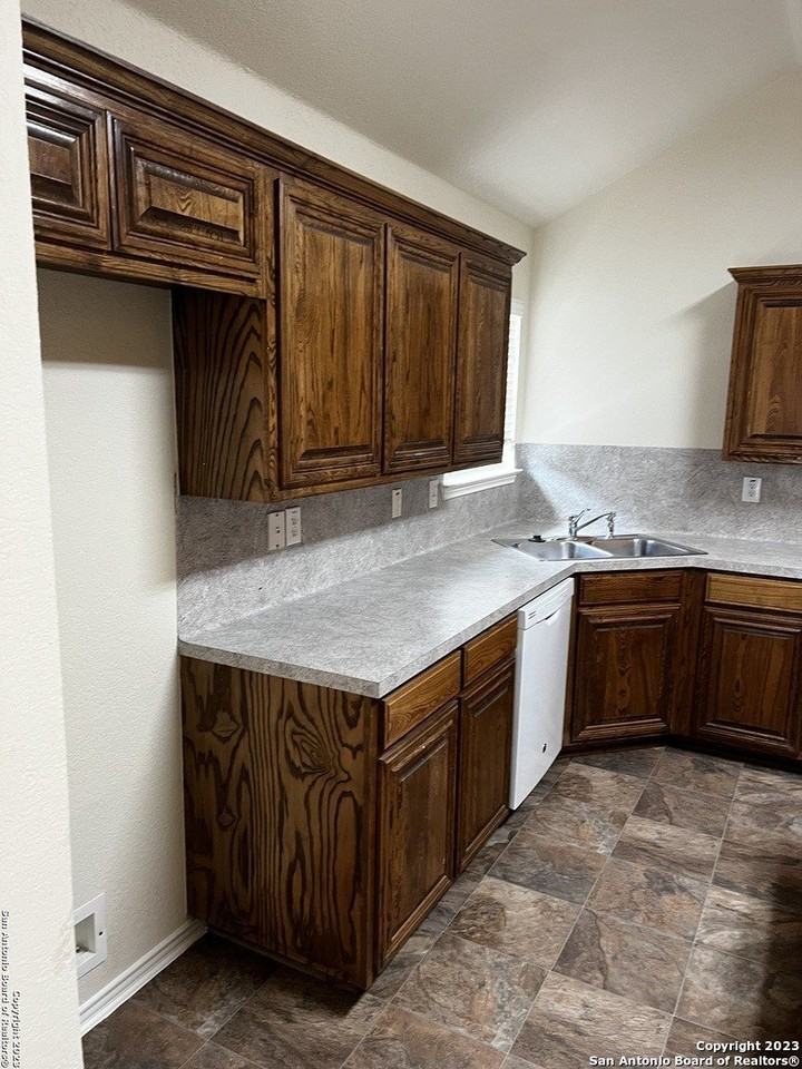 12610 Point Sound - Photo 7 of 35