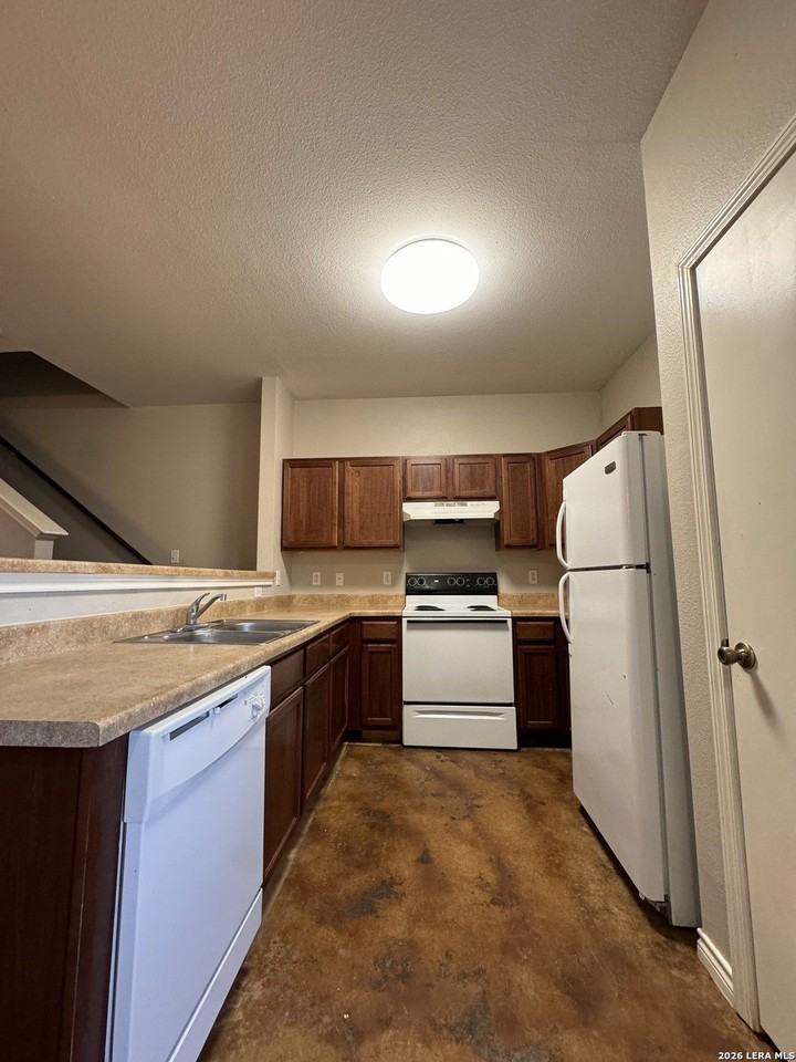 7806 Kingsbury Way Unit 3 #3 - Photo 6 of 16