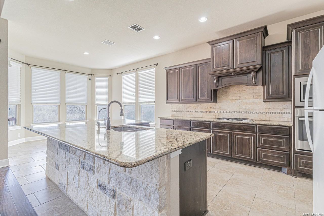 2426 Cortona Mist - Photo 6 of 35