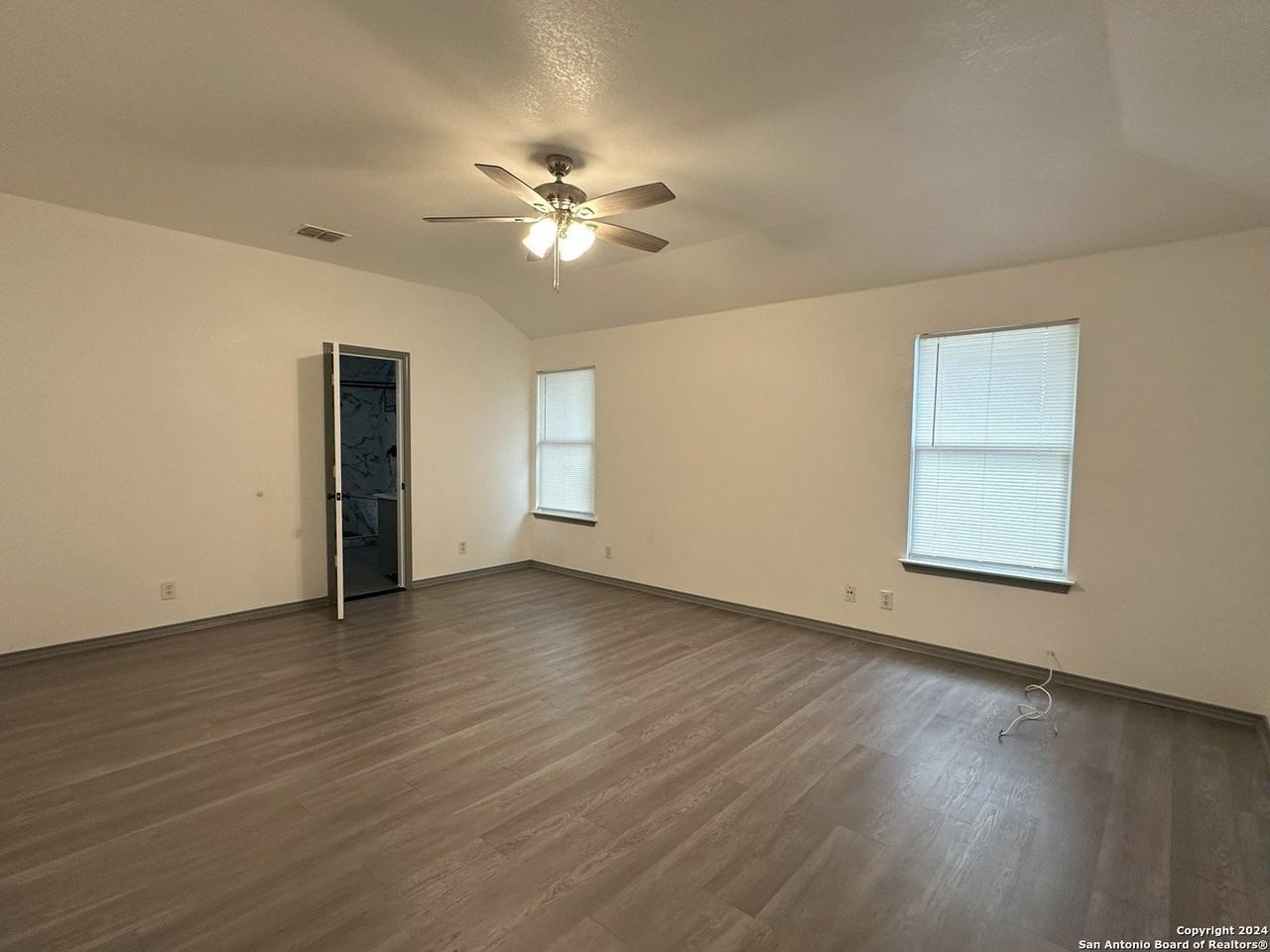 7123 Norman Ln - Photo 7 of 14