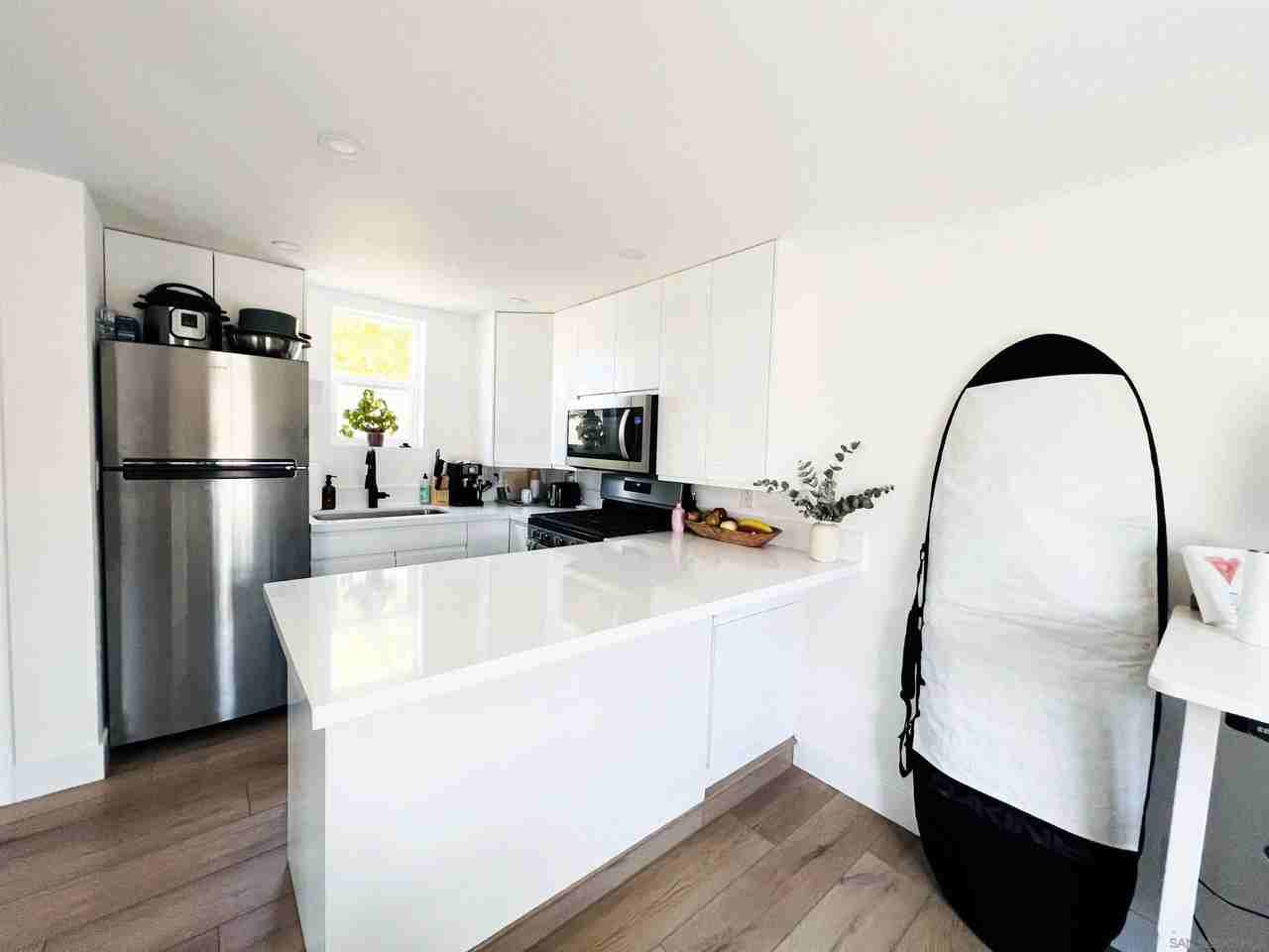 4055 Jewell St - Photo 3 of 8