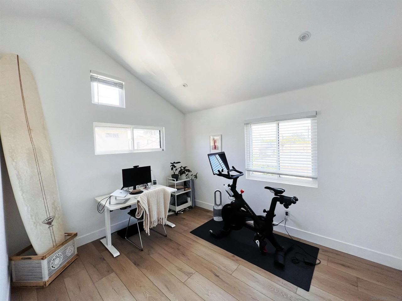 4055 Jewell St - Photo 6 of 8