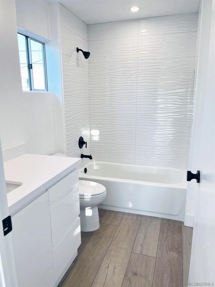 4055 Jewell St - Photo 7 of 8