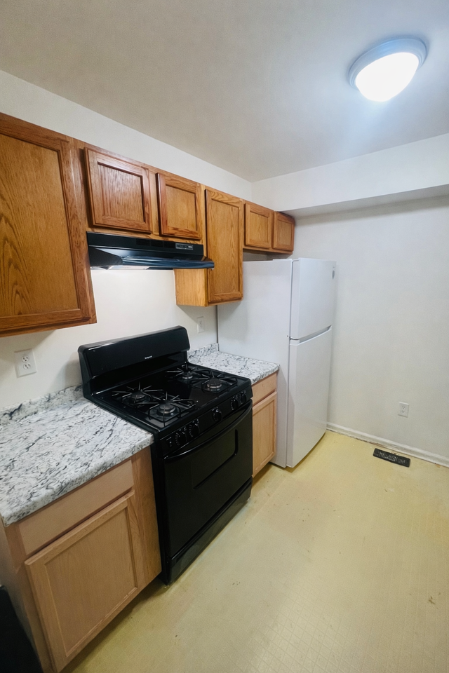 383 South 6th Street - Photo 2 of 5